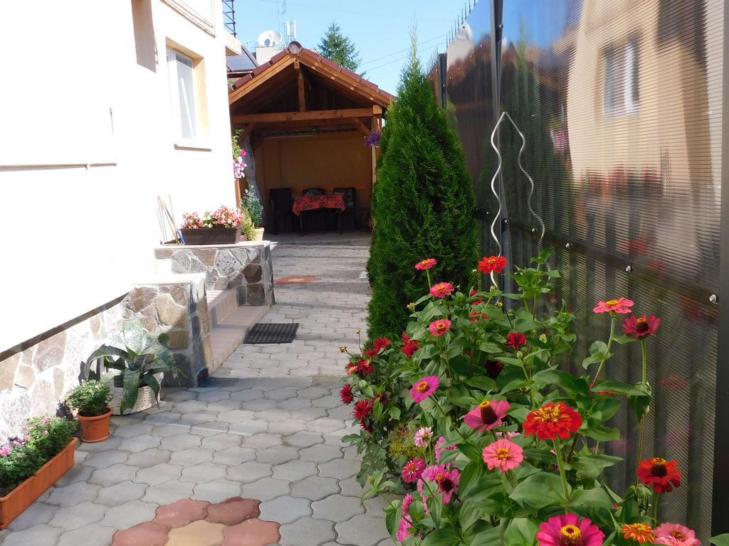 Апартаменты Garsoniera Strada Bucegi Сибиу Экстерьер фото